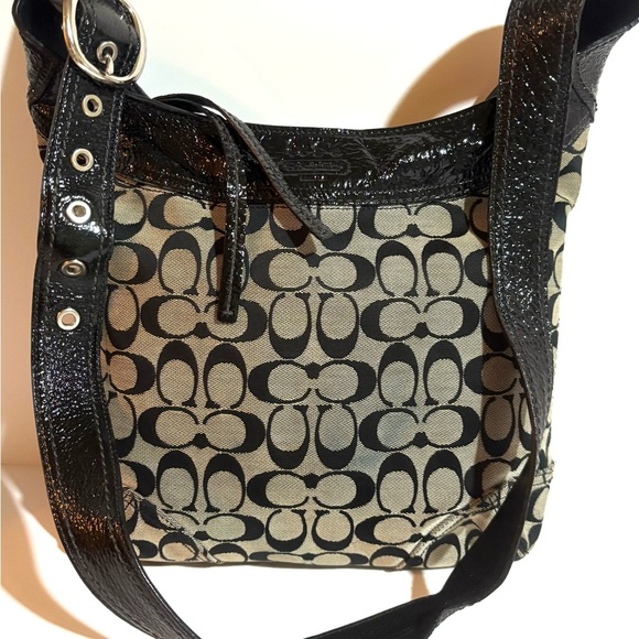 Coach CC signature print canvas Black and Tan crossbody Bag - Picture 2 of 6